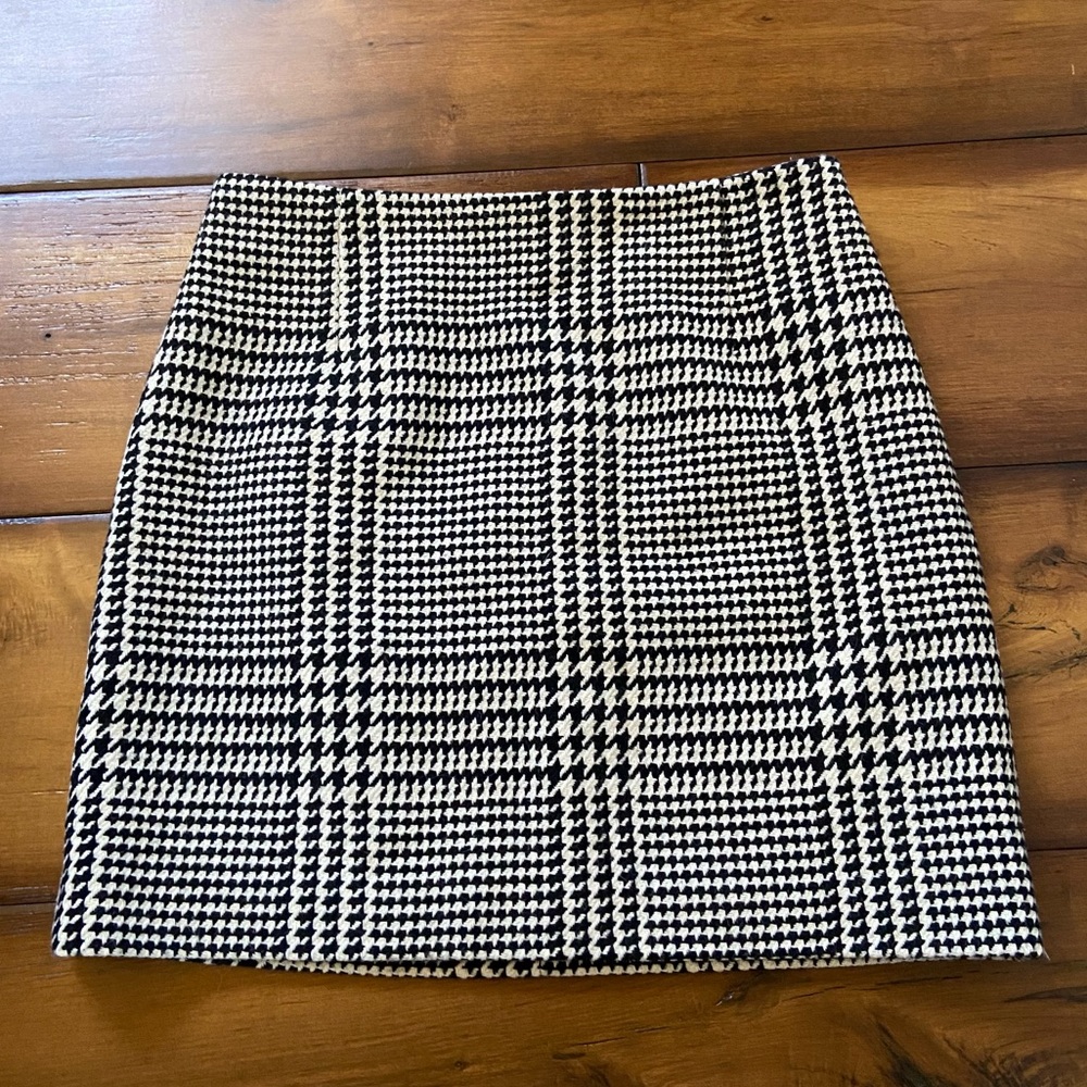 H&M Houndstooth Mini Skirt